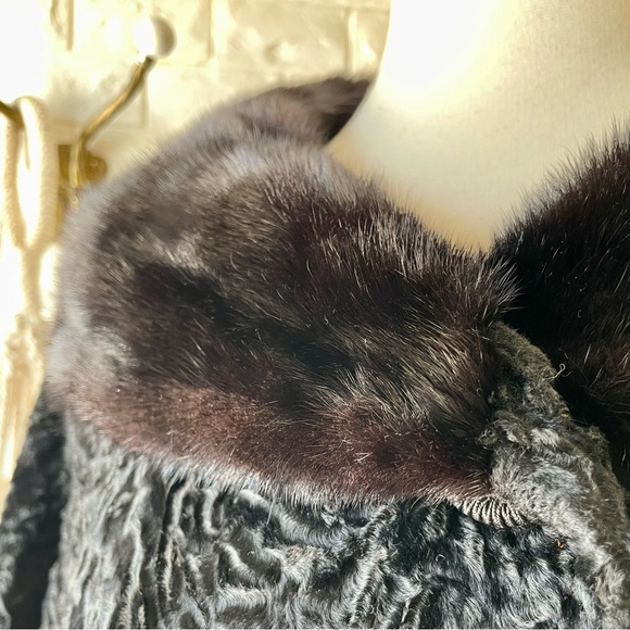 Vintage 1960s Persian Lamb Cropped Coat with Mink Collar - Picture 7 of 15